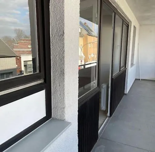 Wohnung In Koeln Niehl Am Rhein
