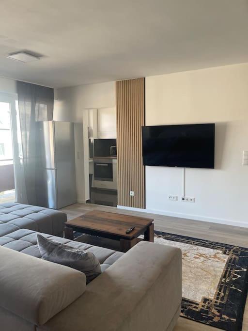 Apartment In Niehl Am Rhein *